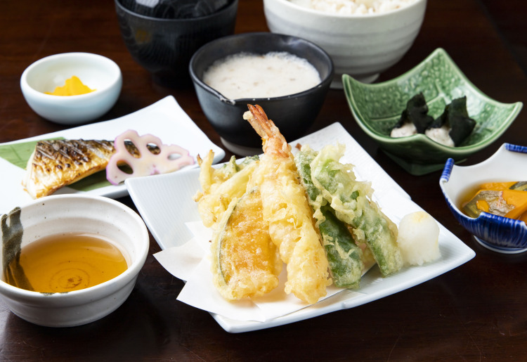 天ぷらと焼き魚御膳